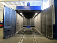 Salle de sablage personnalisée avec certification CE, système de circulation pneumatique des scories, facile à utiliser pour la décapage de la rouille des structures en acier