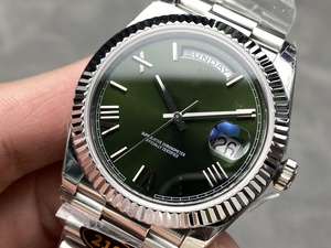 Reloj Mecánico de Lujo de la Mejor Calidad, Resistente al Agua, 40 mm, Fábrica KF, Acero 904L, Movimiento 2836, 228239, Peso 215 g, Reloj Verde con Números Romanos - Product Image 3