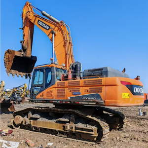 Excavatrice d'occasion Doosan DX520LC-9C DX 500, moteur diesel, hydraulique, chenilles, engin de terrassement, faible nombre d'heures, 52 tonnes, grande taille - Product Image 1