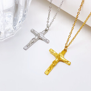 Colar com Pingente de Cruz em Aço Inoxidável com Revestimento Dourado, Corrente Fina, Símbolo Religioso, Joia Hipoalergênica - Product Image 1