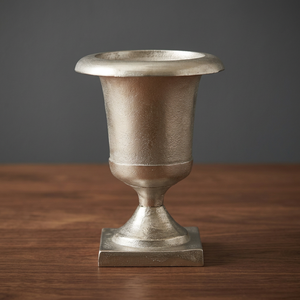 Vases à fleurs de table en aluminium de style européen, biodégradables, personnalisés, B.S. Marque internationale écologique et légère - Product Image 1