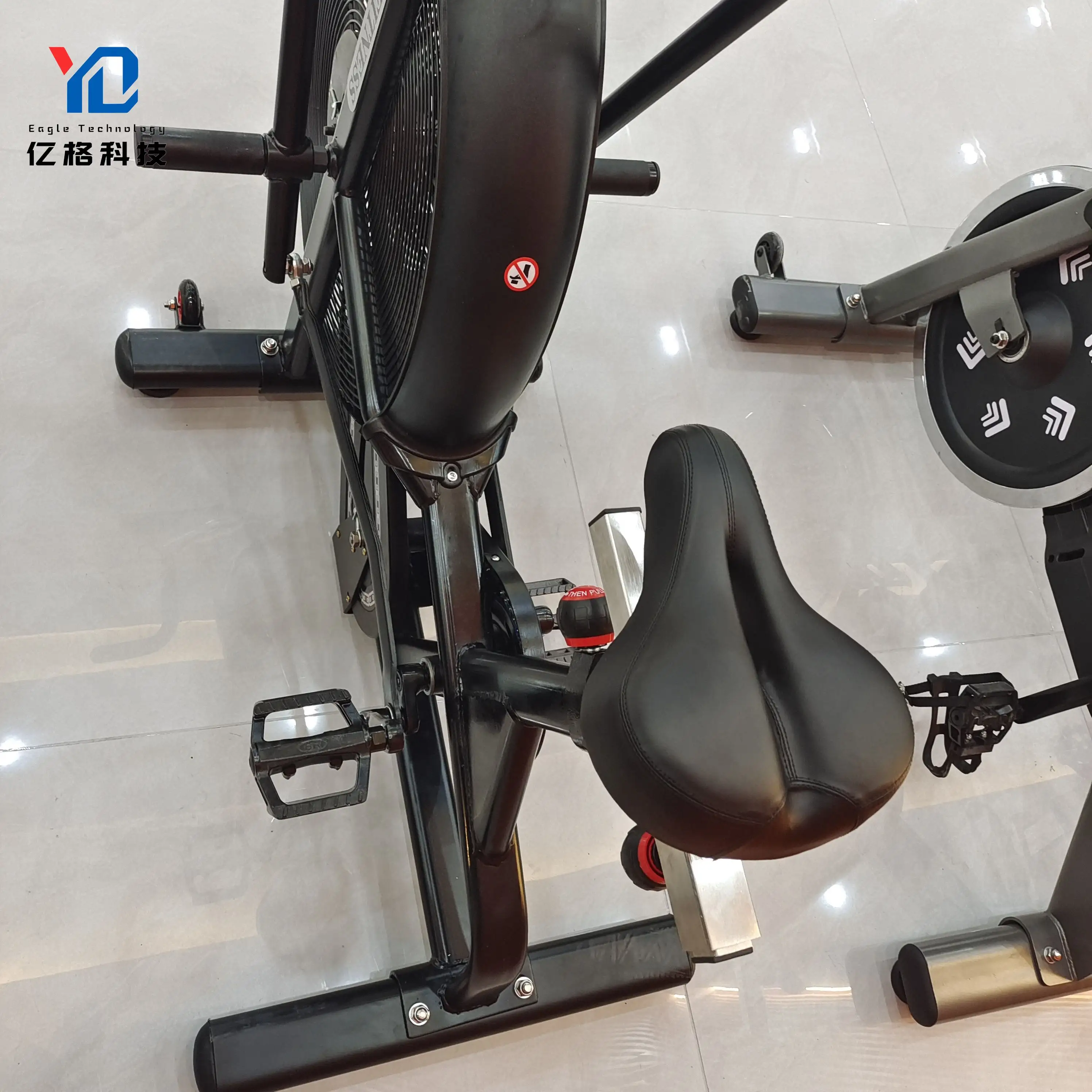 YG-F002 Penawaran Menarik peralatan sepeda udara latihan dalam ruangan profesional mesin sepeda udara komersial sepeda udara