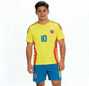 批发新款国家队足球球衣定制速干足球衫哥伦比亚主场版 # 10号球衣，用于比赛训练和球迷支持 - Product Image 1