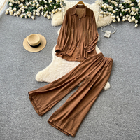 Ensemble décontracté pour femme : chemise à revers boutonnée et pantalon large pour l'automne – Idéal pour le quotidien et la détente