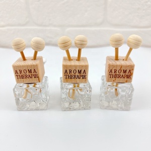 8ml di uscita dell'aria per auto bottiglia di aromaterapia creatività in legno profumo sfiato Clip bottiglia diffusore auto profumo universale decorazione bottiglia - Product Image 5