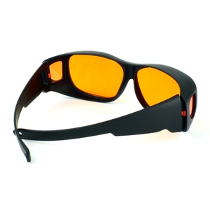 EN166 En venta ajuste <span class=keywords><strong>sobre</strong></span> <span class=keywords><strong>gafas</strong></span> <span class=keywords><strong>de</strong></span> <span class=keywords><strong>seguridad</strong></span> anti UVC protección ocular Bloqueo <span class=keywords><strong>de</strong></span> luz azul <span class=keywords><strong>gafas</strong></span> <span class=keywords><strong>de</strong></span> protección láser - Product Image 5