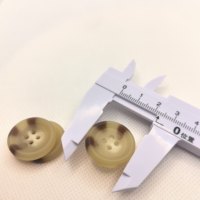 Botones de Resina Color Beige Marrón con Puntos Mate de 36 mm, Personalizados, para Prendas Formales y Casuales