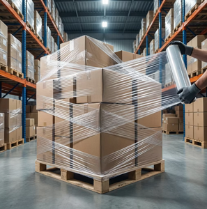 Pellicola Estensibile per <span class=keywords><strong>Pallet</strong></span> a Prezzo di Fabbrica, Film Estensibile LLDPE Leggero da 17 Micron, Pellicola Trasparente Adesiva - Product Image 1