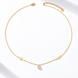 Collar con Cruz de Circonita, Acero Inoxidable, Chapado en Oro de 14K al Vacío, Cadena con Cruz Lateral y Acento de Circonita Redonda Transparente - Product Image 1