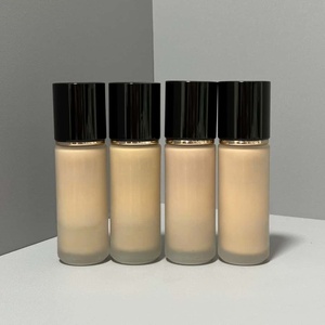 El fabricante produce y vende al por mayor la base de maquillaje líquida más vendida, que controla la grasa, es duradera y no irritante. - Product Image 1