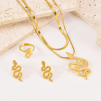 Parure de bijoux en acier inoxydable plaqué or 18 carats avec serpent et éléphant, collier chaîne chevrons et pendentif animal en relief vintage pour femme
