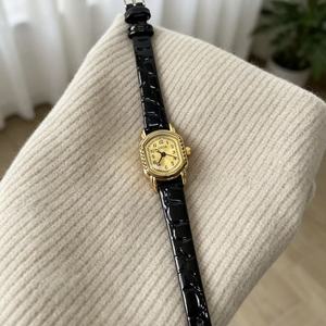 Reloj de Cuarzo para Mujer CILOA, Diseño Retro Simple con Esfera Pequeña, Correa Delgada Negra y Marrón, Elegante Reloj de Pulsera para Dama - Product Image 3