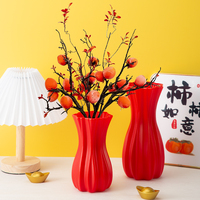 Vase décoratif Yicai au design moderne et personnalisable, en plastique résistant aux chocs, capable de contenir de l'eau pour fleurs fraîches