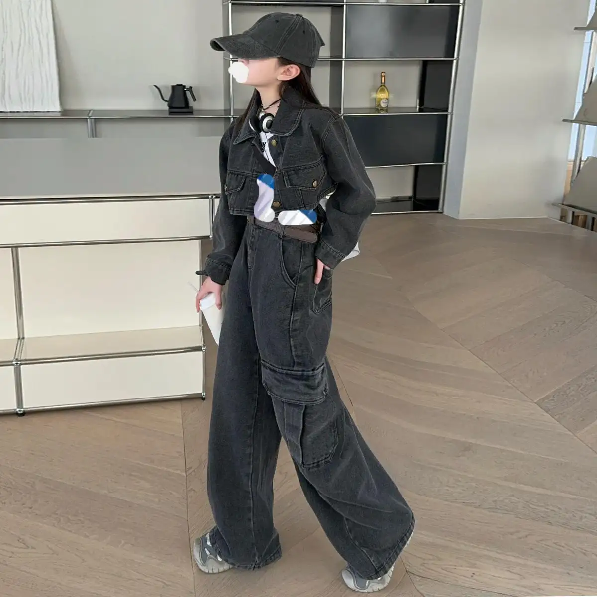 2024 Frühling Mädchenbekleidung-Set Mode schwarze Kurzhacke + Cargo Jeans 2-teiliges stilvolles Kleidungsstück-Set 4-15 Jahre