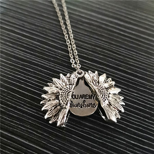 โบฮีเมียดอกทานตะวันสองชั้นโลหะจี้ล็อกเกตสร้อยคอโซ่ยาวเปิดดอกทานตะวันสร้อยคอคุณเป็นแสงแดดของฉัน - Product Image 3