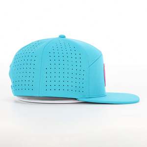 Casquette Snapback Sport Unisexe Personnalisée BSCI de Haute Qualité à 7 Panneaux, Visière Plate, avec Logo en Patch PVC Caoutchouc, Imperméable et Image Perforée Découpée au Laser - Product Image 5