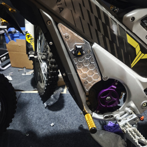 Parte CNC rinforzata FMO coperture laterali <span class=keywords><strong>moto</strong></span> sinistra <span class=keywords><strong>e</strong></span> destra per Talaria XXX efficace accessorio di protezione in metallo - Product Image 2