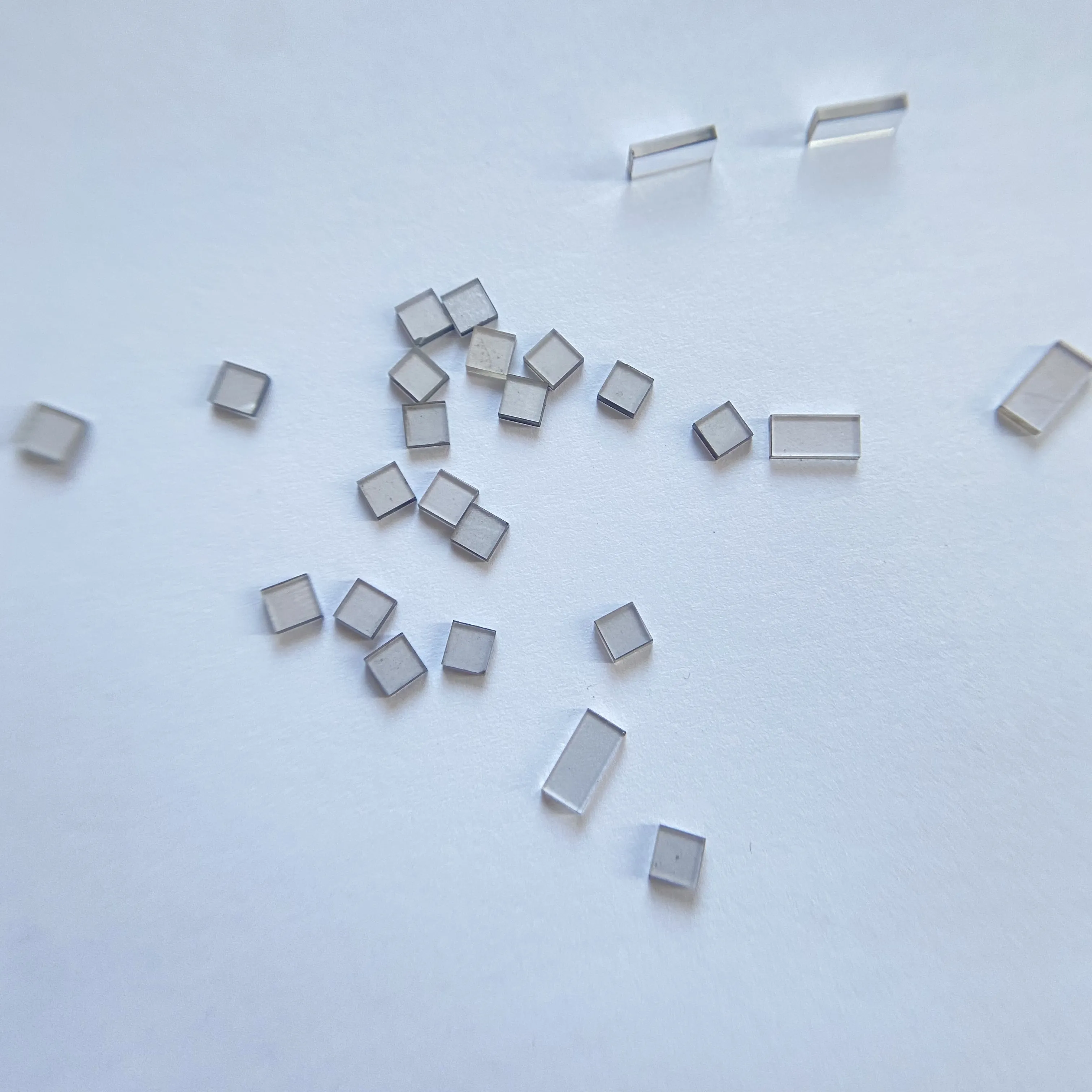 工業用3-10mm仕様のラボで成長したダイヤモンドホワイトCVD単結晶