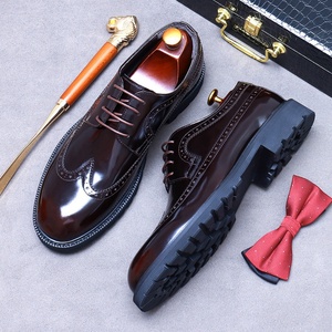 Nouvelles chaussures en cuir pour hommes, style business décontracté, chaussures en cuir à bout large, chaussures en cuir de vachette brillant pour hommes - Product Image 6