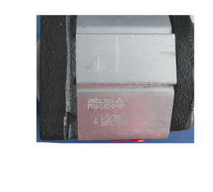 Bomba de engranajes de nivel PFG-142-D-RO - Product Image 1