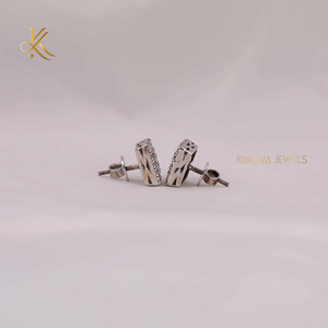 ต่างหูสตั๊ดคลาสสิกสำหรับผู้หญิงที่มีการออกแบบเป็นประกายหรูหราเสื้อในชีวิตประจำวันที่สมบูรณ์แบบให้ความสบายที่งดงามเหนือกาลเวลา - Product Image 4