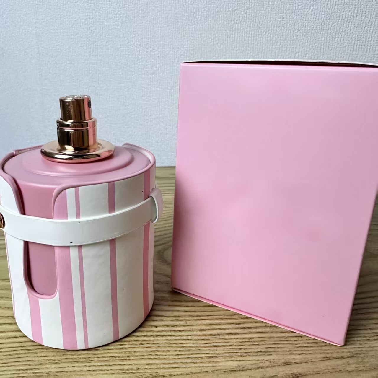 Profumo floreale rosa