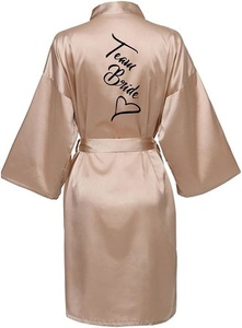 Accappatoio Personalizzato con Nome e Data per Matrimonio, in Finta Seta, per Sposa, Damigelle e Addio al Nubilato - Product Image 4