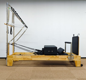 Тренажер для пилатеса (Пилатес-тауэр) из высококачественного дуба, подходит для домашних спортзалов и студий пилатеса. - Product Image 1