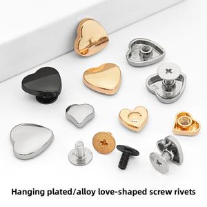 Tornillos Decorativos en Forma de Corazón con Acabado Brillante para Ropa, Bolsos, Cajas y Zapatos - Producto del Fabricante - Product Image 5