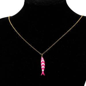 Amuleto Marino de Pez Largo con Esmalte de Doble Cara |   Colgante de Acero Inoxidable Chapado en Oro PVD con Diseño de Océano para la Creación de Joyas, Pulseras y Collares - Product Image 2
