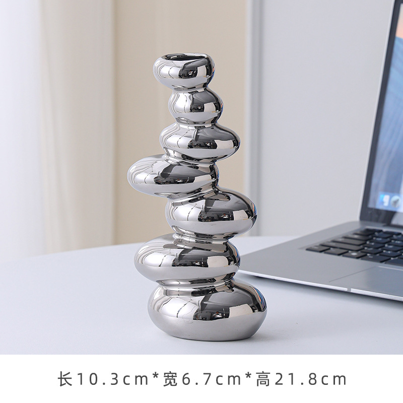 High pebble vase [sterling silver]]