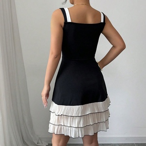 เดรสแฟชั่นผู้หญิงคอลเลคชั่นใหม่รับซัมเมอร์ สายเดี่ยวแบบผูกคอ แต่งสีตัดกันหลายชั้นเป็นระดับๆ - Product Image 4