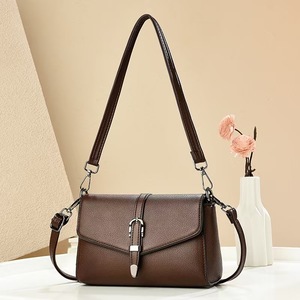 Bolso de Hombro Cuadrado Pequeño para Mujer An Ru Shi, Bolso Bandolera Marrón, Bolso Tote Compacto para Uso Diario, Invierno 2025 - Product Image 1