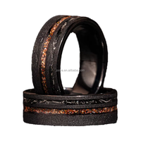 Bague en tungstène POYA 8mm avec incrustation d'opale et de météorite Design poncé tendance pour cadeau de fiançailles de mariage ou de fête