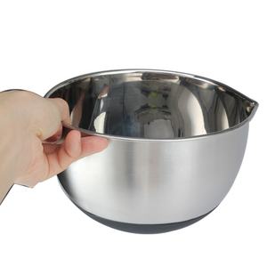 Juego de 3 Tazones Pulidos con Base Antideslizante de Silicona, Aptos para Lavavajillas, de Acero Inoxidable - Product Image 3