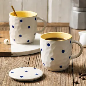 Taza de té de cerámica pintada a mano con café de lunares japoneses con infusor, regalos para amantes, desayuno, artículos para el hogar