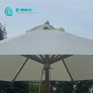 Venta al por mayor al aire libre para todo tipo de clima <span class=keywords><strong>sombrilla</strong></span> marco de aluminio con acabado de <span class=keywords><strong>madera</strong></span> <span class=keywords><strong>3</strong></span> <span class=keywords><strong>metros</strong></span> <span class=keywords><strong>sombrilla</strong></span> de playa redonda para Resort junto a la piscina - Product Image 4