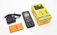 Téléphone portable UNIWA OEM en gros avec clavier QWERTY, double SIM, fonctionnalités complètes, écran TFT espagnol/allemand/français, lampe torche, longue autonomie