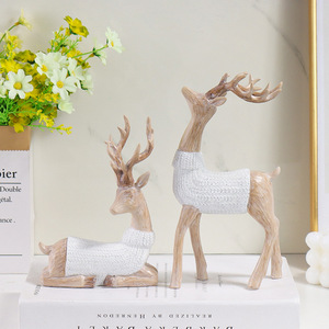 Figura Decorativa de Resina de Reno Dorado Nórdico, para Dropshipping en Shopify, Decoración Navideña para Mesa, Hogar u Oficina - Product Image 1