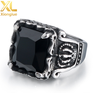 แหวนสแตนเลสสตีลทรงพังก์ประดับพลอยทับทิมสำหรับผู้ชาย - Product Image 3