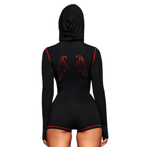 Combinaison à capuche avec ailes en strass, manches longues, coupe ajustée pour le yoga et la danse - Product Image 3