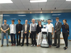 <span class=keywords><strong>Robot</strong></span> que sirve como restaurante, comedor, cafetería, personalizable, entrega a color - Product Image 6