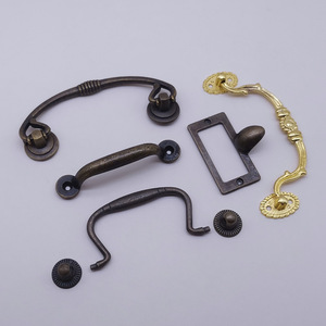 Poignée de meuble de style antique, barre en fer pour tiroir, design européen, accessoire de quincaillerie durable - Product Image 3