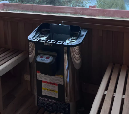 Sauna Exterior Tradicional de Vapor Seco HELIUS, con Espejo Panorámico Negro, Vidrio Impermeable y Abeto Carbonizado, para 4-6 Personas - Product Image 5