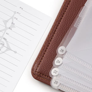 Carpeta de música <span class=keywords><strong>coral</strong></span> de 30 hojas de cuero PU con correa de mano para puesta en escena para tocar el piano y cantar en coro - Product Image 3