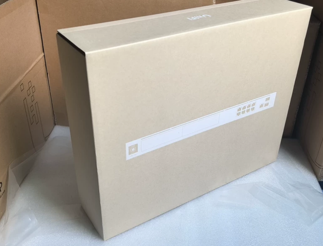 UniFi UDM-Pro-Max All in One Enterprise Cloud Gateway 10G SFP+ 2.5G RJ45 8G 200+ Devices 2000+ Users Network Security Controller