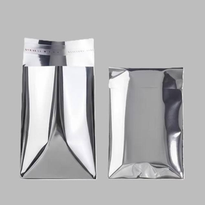 Sac d'emballage scellé sur 3 côtés, couleur argent, laminé BOPP VMPET PE, barrière thermoscellable - Product Image 1
