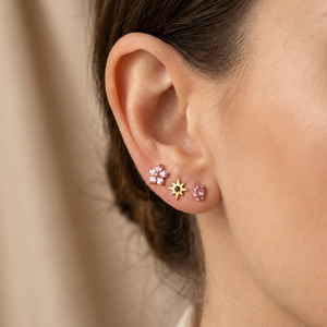 JUSNOVA - Aretes de Acero Inoxidable para Mujer, Chapados en Oro de 18 Quilates, con <span class=keywords><strong>Circonitas</strong></span> Multicolores, Diseño de Flores y Estrellas, Joyería Impermeable - Product Image 3