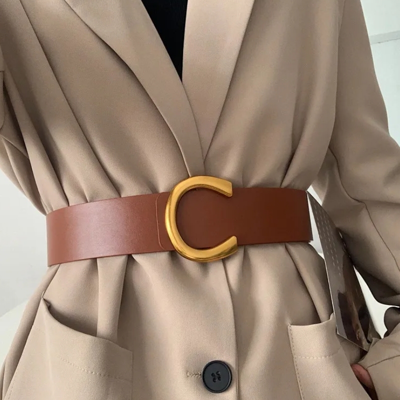 Punk Vintage Big Buckle Belts for Women - Fashionable & Durable display picture 3