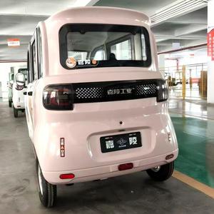 Mini <span class=keywords><strong>tricycle</strong></span> électrique fermé <span class=keywords><strong>pour</strong></span> passagers, 3 places, 60 V, 1000 W, 2 portes, destiné au transport urbainquotidiens. - Product Image 2